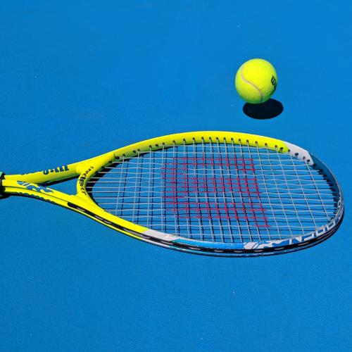 tennis racket